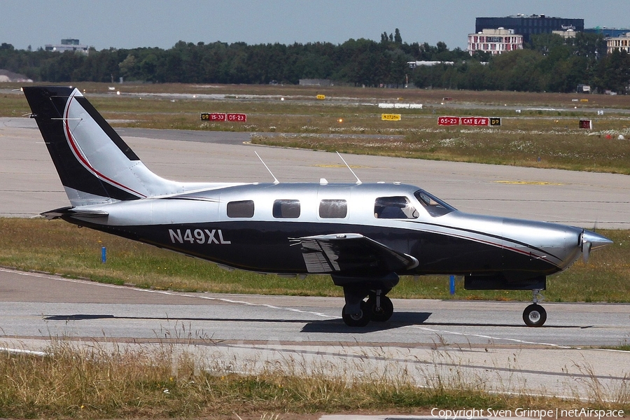 (Private) Piper PA-46-350P Malibu Mirage (N49XL) | Photo 388001