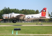 EAA Aviation Foundation Boeing B-17G Flying Fortress (N5017N) at  Oshkosh - Wittman Regional, United States