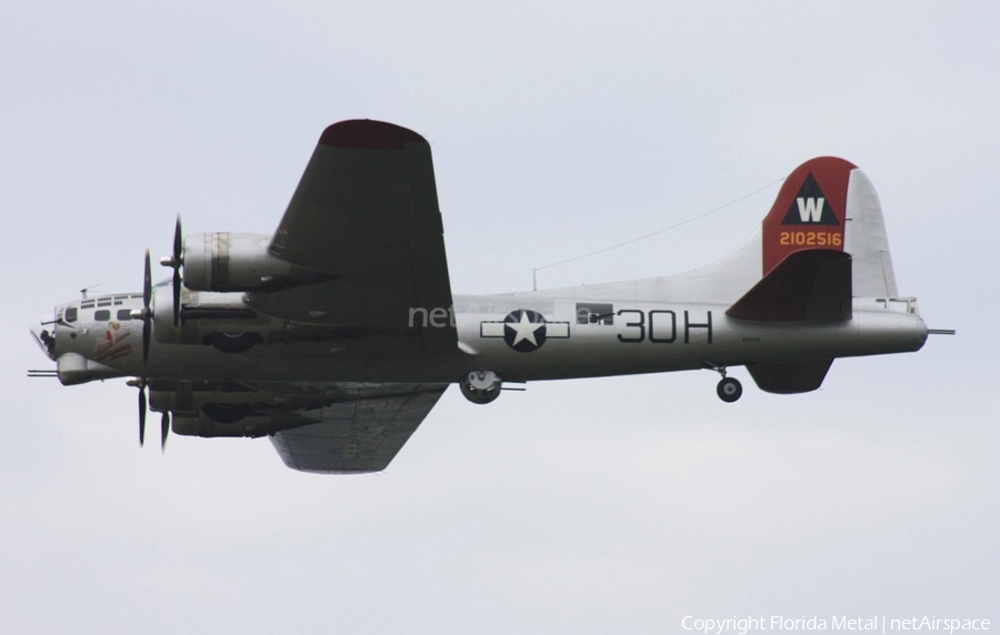 EAA Aviation Foundation Boeing B-17G Flying Fortress (N5017N) | Photo 304096