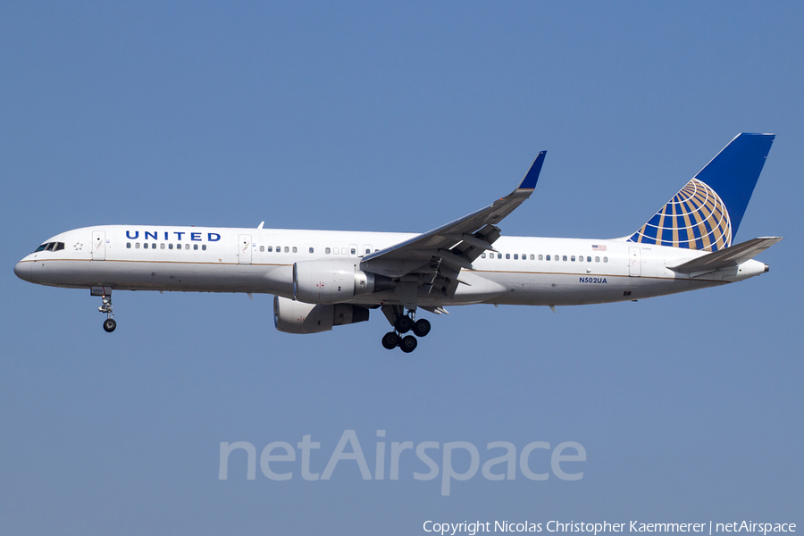 United Airlines Boeing 757-222 (N502UA) | Photo 158850