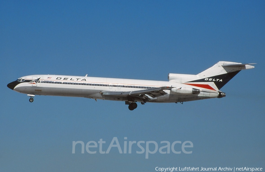 Delta Air Lines Boeing 727-232(Adv) (N506DA) | Photo 397515