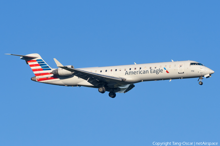 American Eagle Bombardier CRJ-701ER (N507AE) | Photo 631895