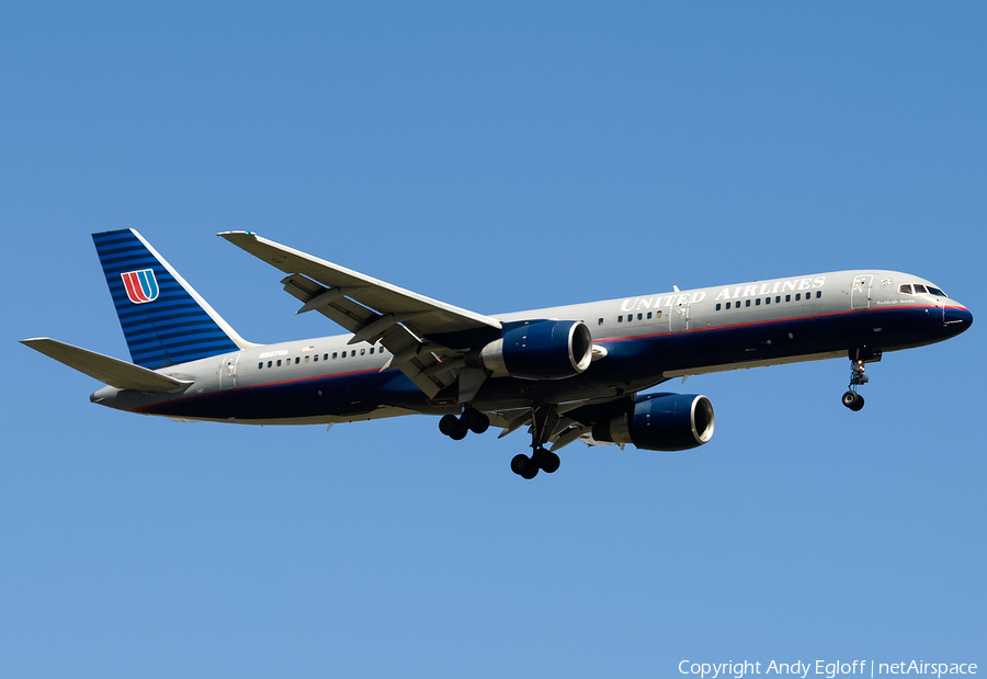 United Airlines Boeing 757-222 (N507UA) | Photo 383374