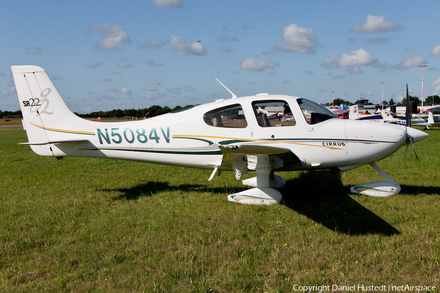 (Private) Cirrus SR22 G2 (N5084V) | Photo 450579
