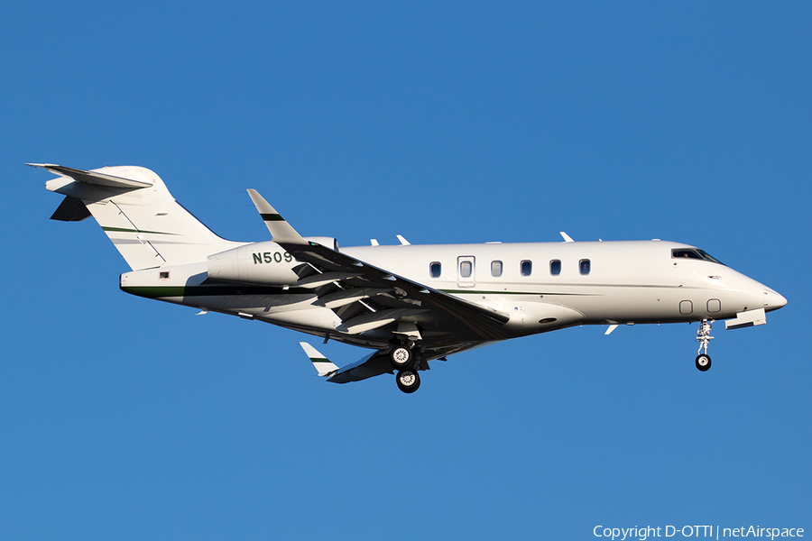 (Private) Bombardier BD-100-1A10 Challenger 350 (N509SB) | Photo 363399