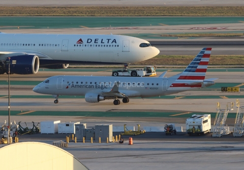 American Eagle (SkyWest Airlines) Embraer ERJ-175LR (ERJ-170-200LR) (N509SY) at  Los Angeles - International, United States