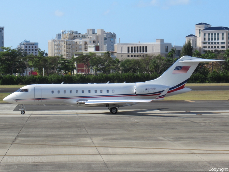 (Private) Bombardier CL-600-2B16 Challenger 604 (N50DS) | Photo 309792
