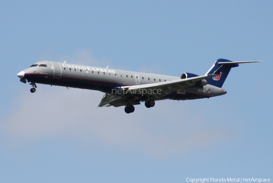 United Express (Mesa Airlines) Bombardier CRJ-701ER (N511MJ) | Photo 300623