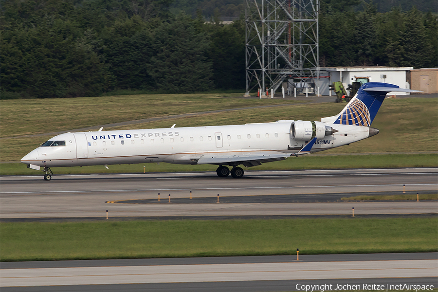 United Express (Mesa Airlines) Bombardier CRJ-701ER (N511MJ) | Photo 189016