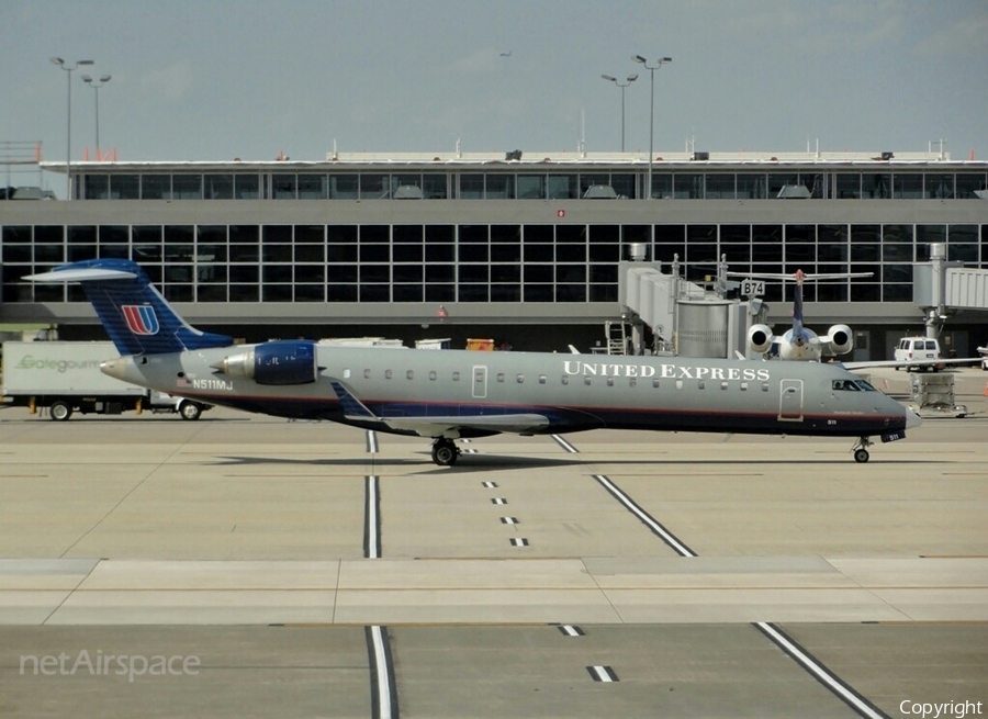 United Express (Mesa Airlines) Bombardier CRJ-701ER (N511MJ) | Photo 76795