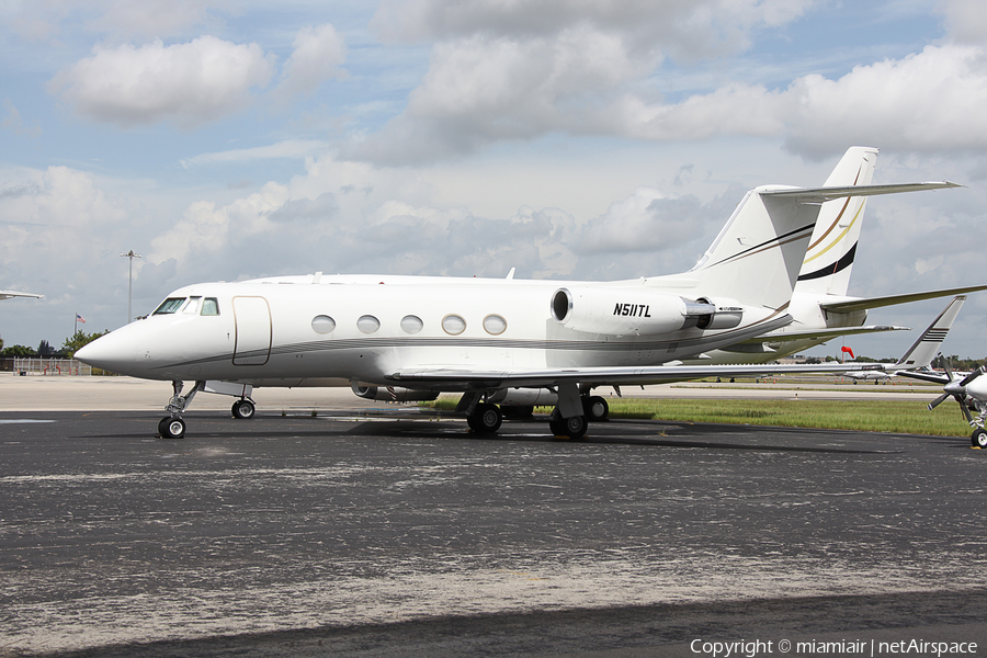 (Private) Gulfstream GIIB (N511TL) | Photo 8736