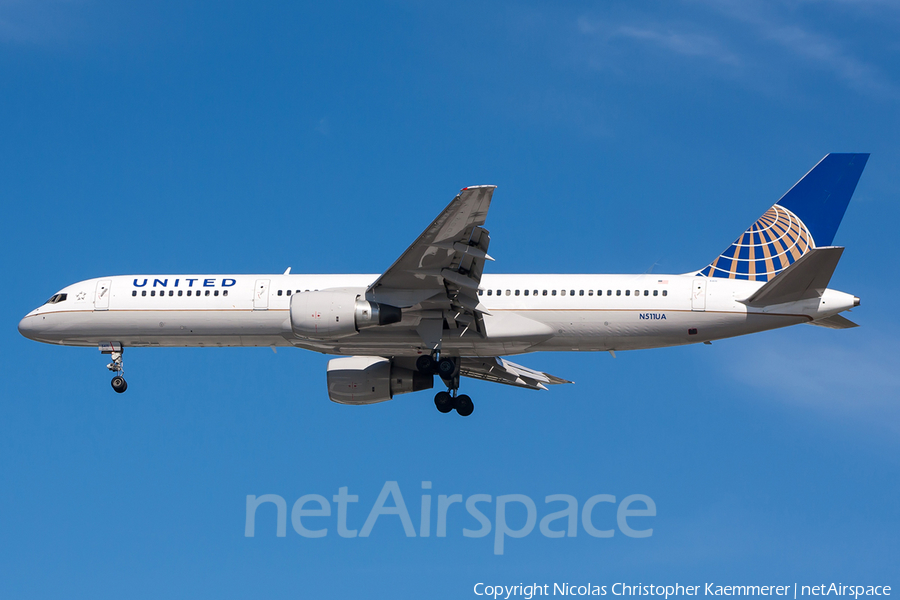 United Airlines Boeing 757-222 (N511UA) | Photo 127090