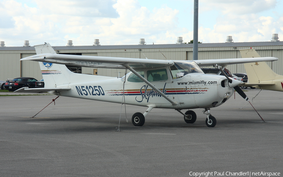 Miami Fly Cessna 172M Skyhawk (N5125D) | Photo 490739