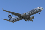 Alaska Airlines Boeing 737-890 (N513AS) at  Los Angeles - International, United States