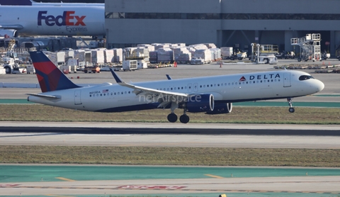 Delta Air Lines Airbus A321-271NX (N513DA) at  Los Angeles - International, United States