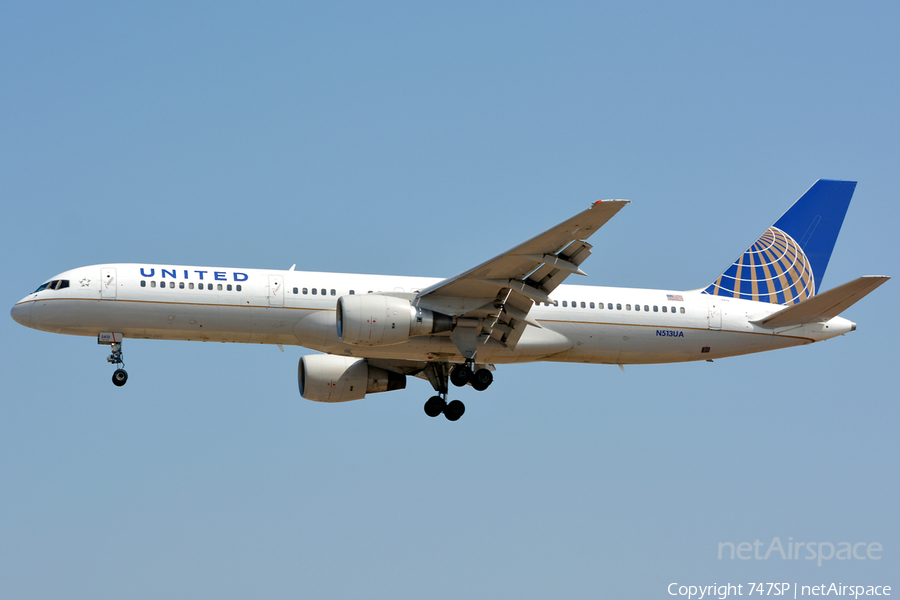 United Airlines Boeing 757-222 (N513UA) | Photo 47412