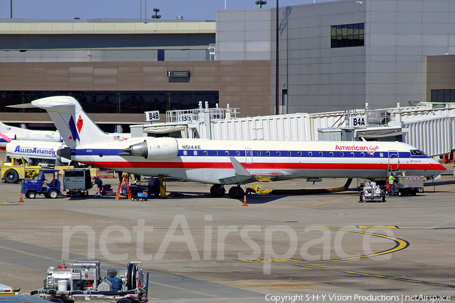 American Eagle Bombardier CRJ-701ER (N514AE) | Photo 8306