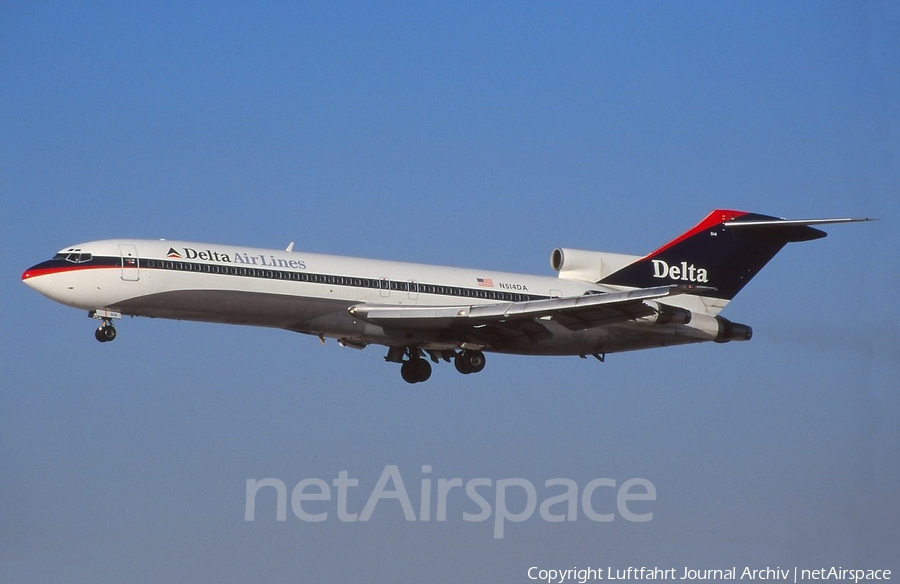 Delta Air Lines Boeing 727-232(Adv) (N514DA) | Photo 397516