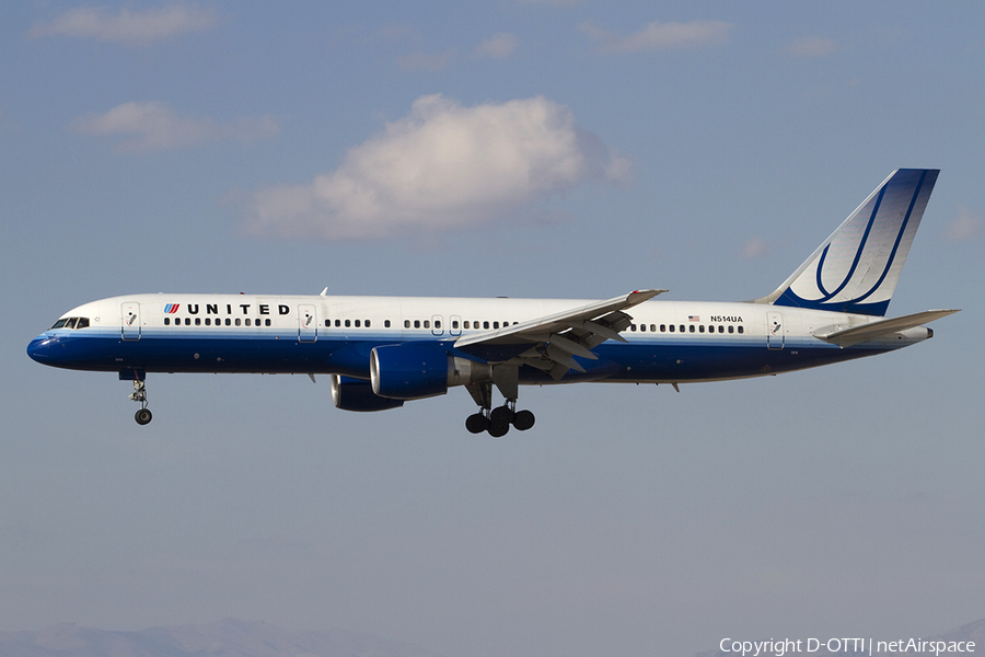 United Airlines Boeing 757-222 (N514UA) | Photo 341148