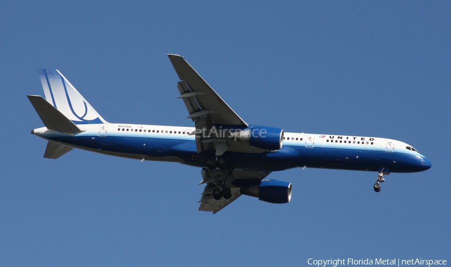 United Airlines Boeing 757-222 (N515UA) | Photo 300630