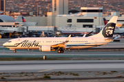 Alaska Airlines Boeing 737-890 (N516AS) at  Los Angeles - International, United States