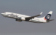 Alaska Airlines Boeing 737-890 (N516AS) at  Los Angeles - International, United States