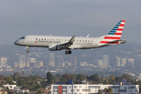American Eagle (SkyWest Airlines) Embraer ERJ-175LR (ERJ-170-200LR) (N516SY) at  Los Angeles - International, United States