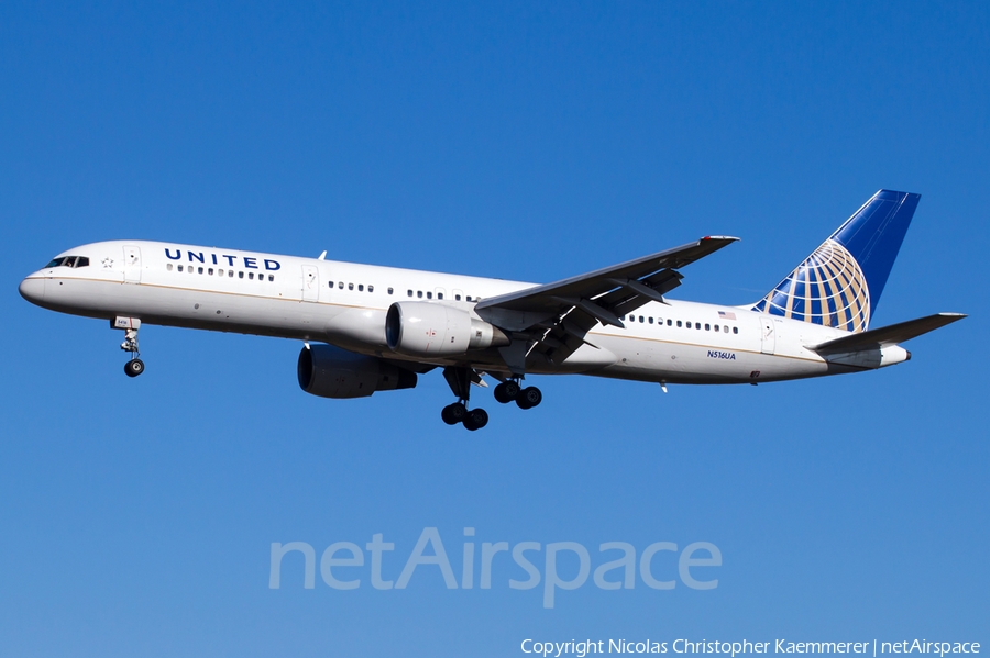 United Airlines Boeing 757-222 (N516UA) | Photo 158854