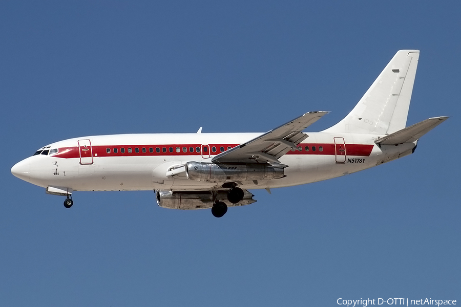 EG & G (Janet) Boeing CT-43A-BN / 737-253(Adv) (N5176Y) | Photo 178551