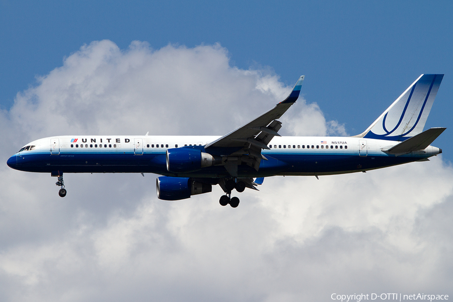 United Airlines Boeing 757-222 (N517UA) | Photo 386263