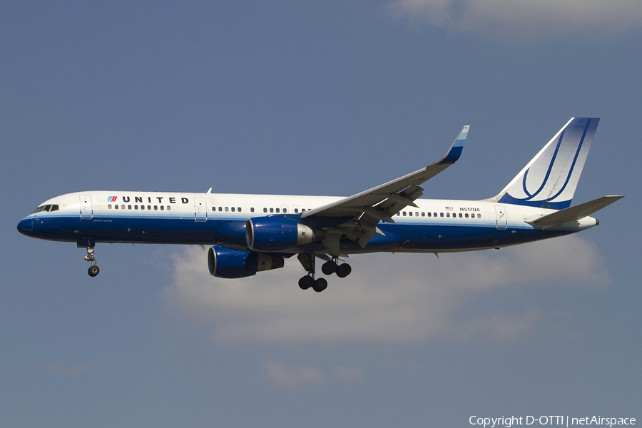 United Airlines Boeing 757-222 (N517UA) | Photo 337983