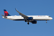 Delta Air Lines Airbus A321-271NX (N518DQ) at  Phoenix - Sky Harbor, United States