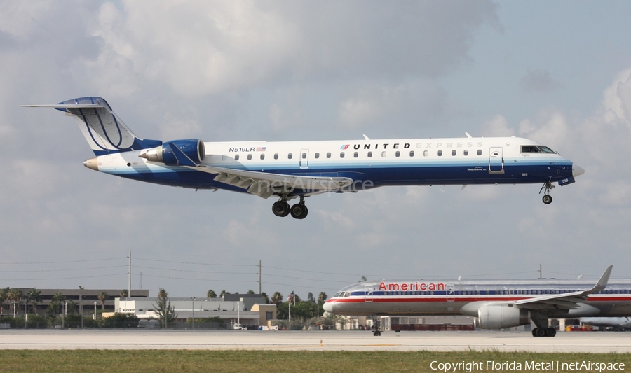 United Express (Mesa Airlines) Bombardier CRJ-701ER (N519LR) | Photo 300641