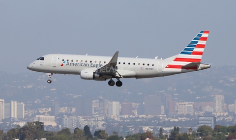 American Eagle (SkyWest Airlines) Embraer ERJ-175LR (ERJ-170-200LR) (N519SY) at  Los Angeles - International, United States