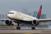 Delta Air Lines Boeing 757-251 (N519US) at  Miami - International, United States