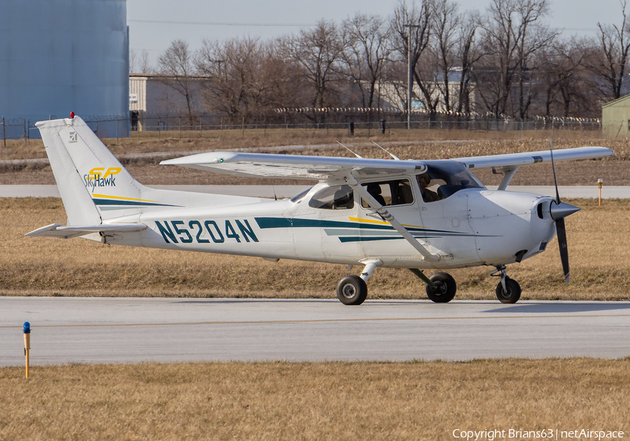 (Private) Cessna 172S Skyhawk SP (N5204N) | Photo 380168