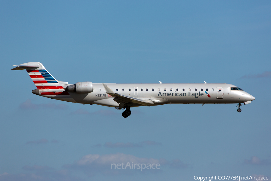 American Eagle (Envoy) Bombardier CRJ-701ER (N521AE) | Photo 130369