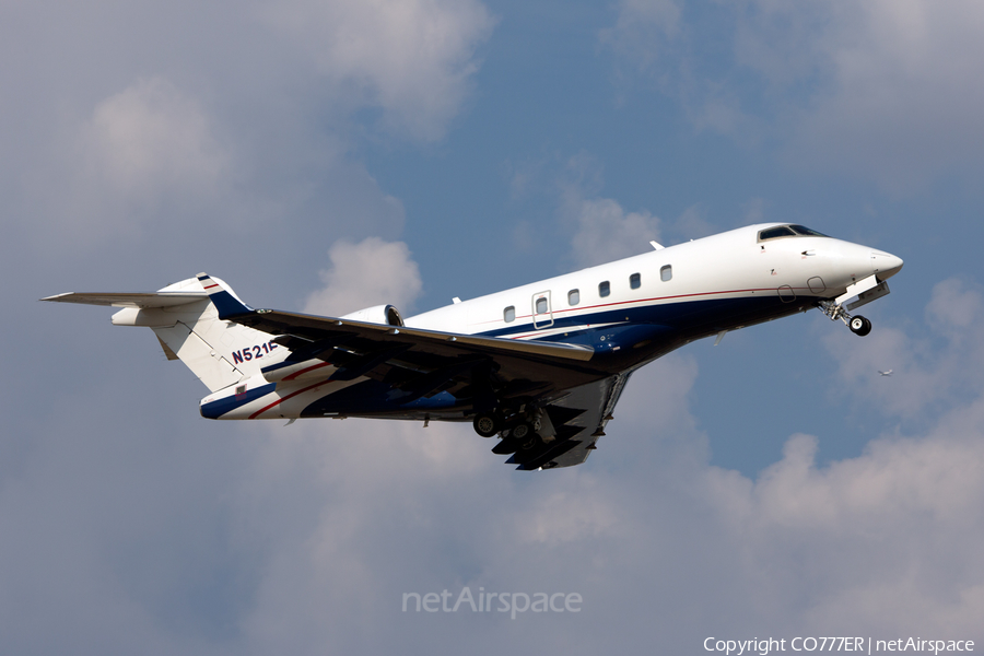 Flexjet Bombardier BD-100-1A10 Challenger 300 (N521FX) | Photo 32258