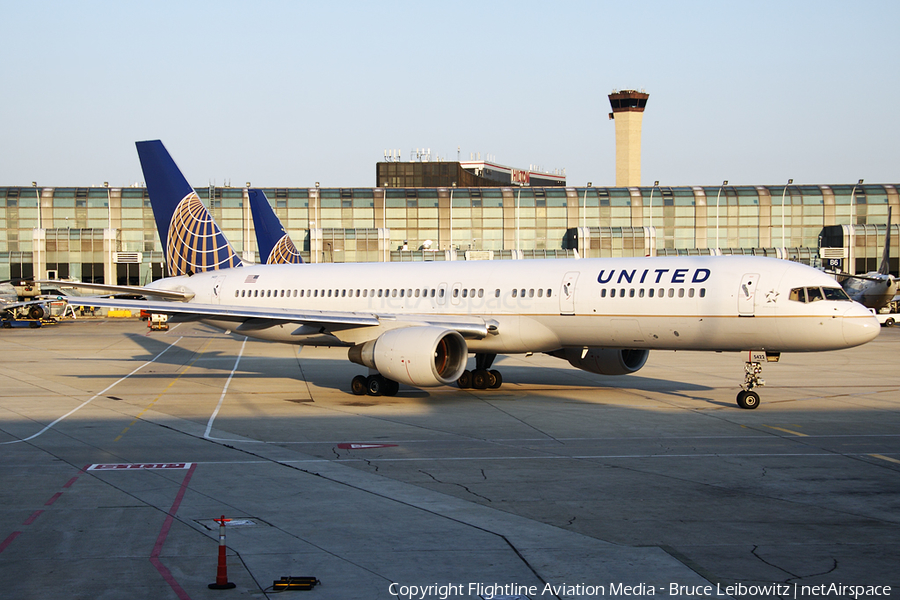 United Airlines Boeing 757-222 (N522UA) | Photo 82715