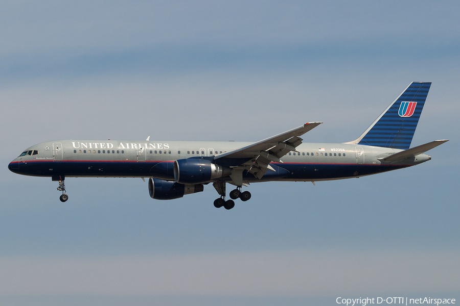 United Airlines Boeing 757-222 (N522UA) | Photo 187047