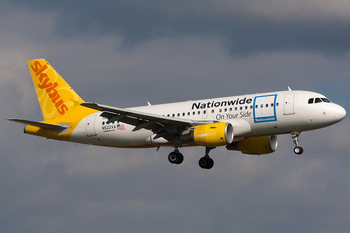 Skybus Airlines Airbus A319-112 (N522VA) at  Ft. Lauderdale - International, United States