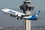 Alaska Airlines Boeing 737-890 (N523AS) at  Los Angeles - International, United States