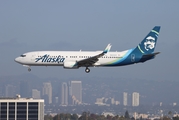 Alaska Airlines Boeing 737-890 (N523AS) at  Los Angeles - International, United States