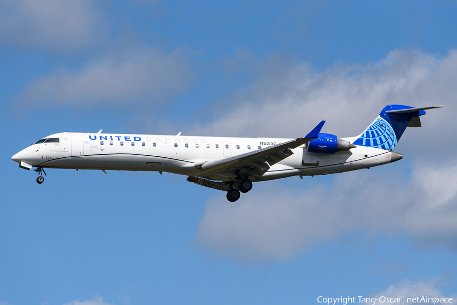 United Express (GoJet Airlines) Bombardier CRJ-550 (N523GJ) | Photo 470823