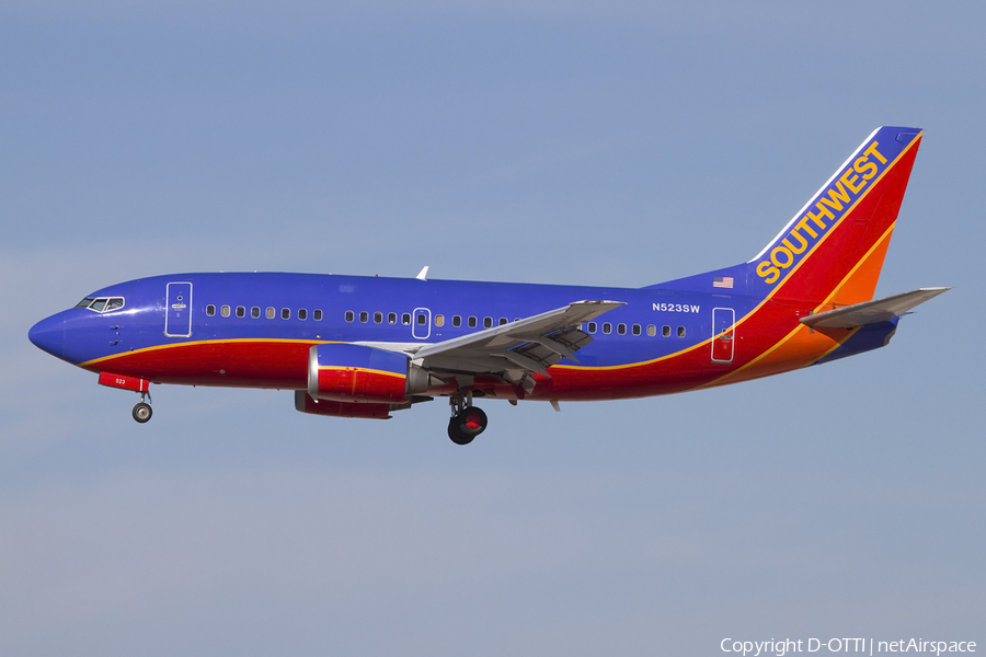 Southwest Airlines Boeing 737-5H4 (N523SW) | Photo 425714