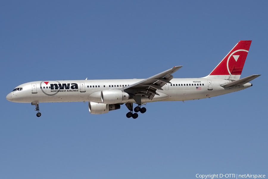 Northwest Airlines Boeing 757-251 (N523US) | Photo 178547
