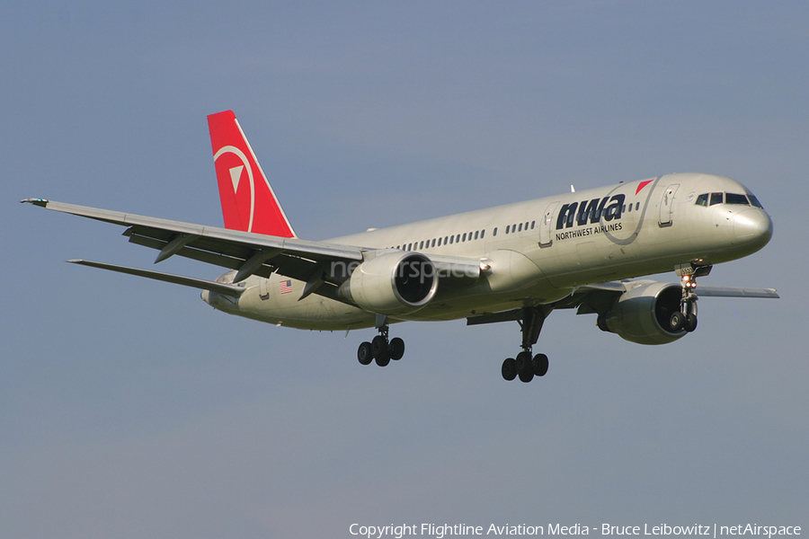 Northwest Airlines Boeing 757-251 (N523US) | Photo 83744
