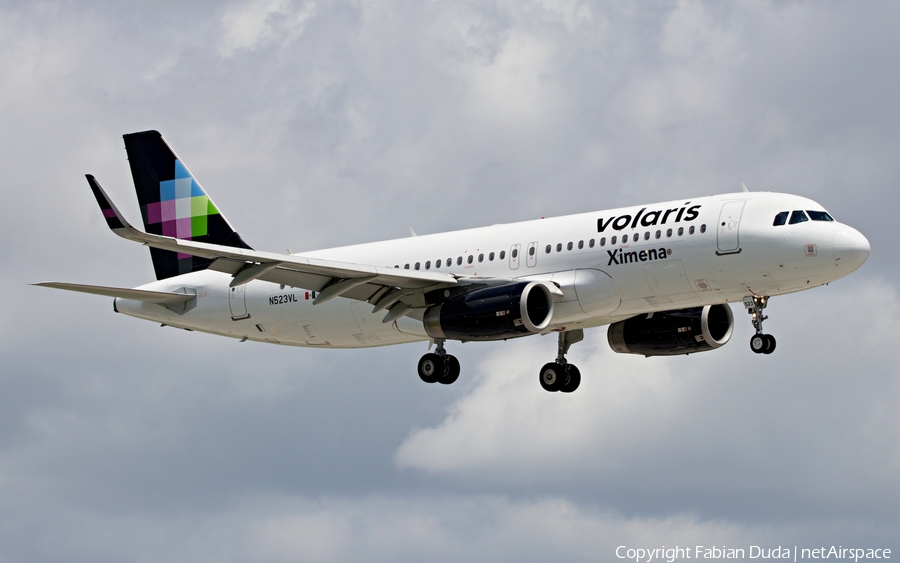 Volaris Airbus A320-233 (N523VL) | Photo 330152