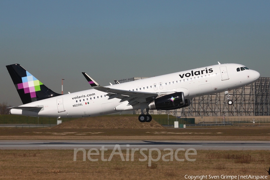 Volaris Airbus A320-233 (N523VL) | Photo 42759