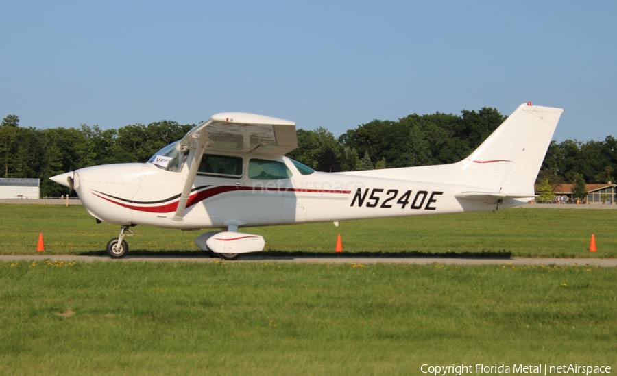 (Private) Cessna 172N Skyhawk (N5240E) | Photo 678310